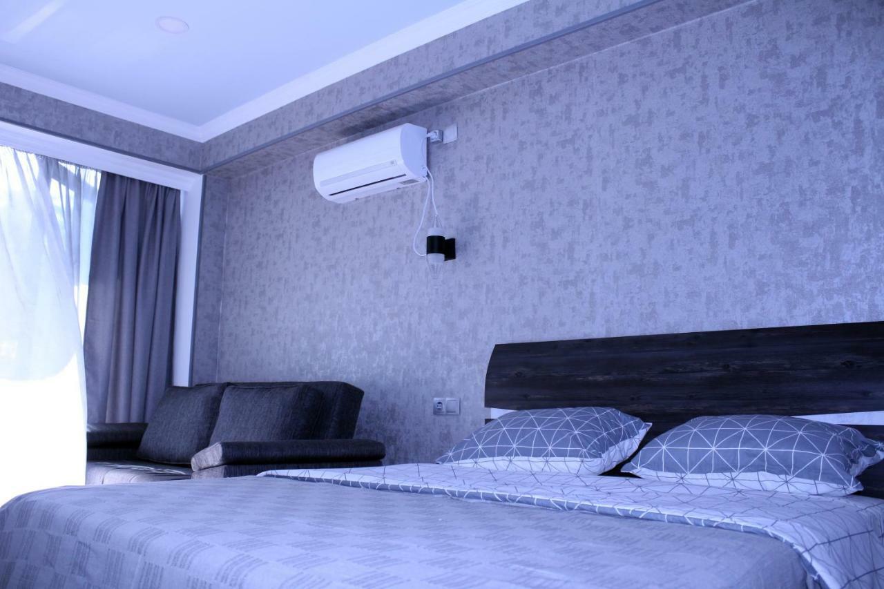 Golden Lion Otel Kobuleti Dış mekan fotoğraf