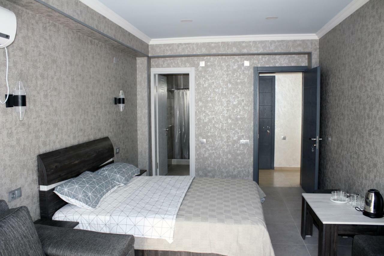Golden Lion Otel Kobuleti Dış mekan fotoğraf